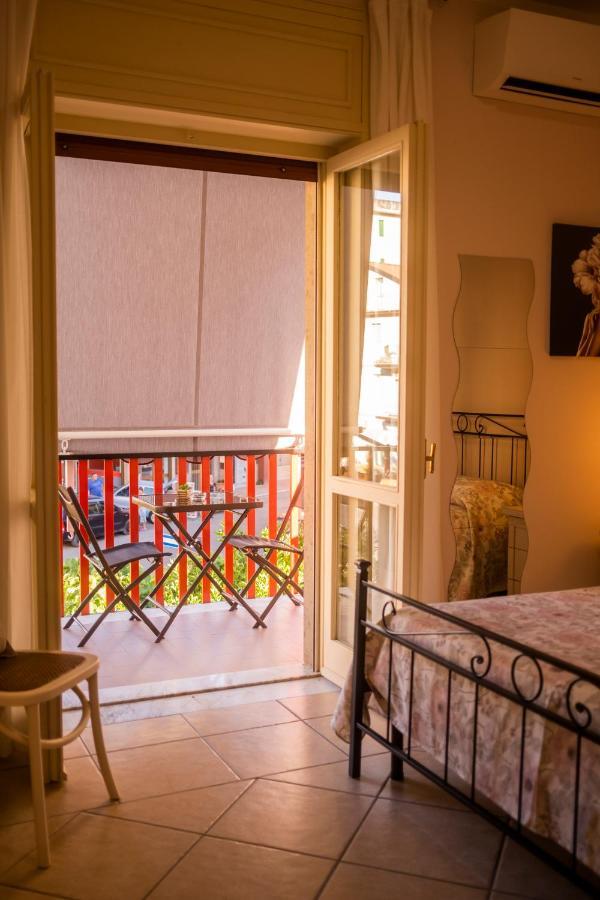 A Casa Di Cecy Bed and Breakfast Agropoli Exteriör bild